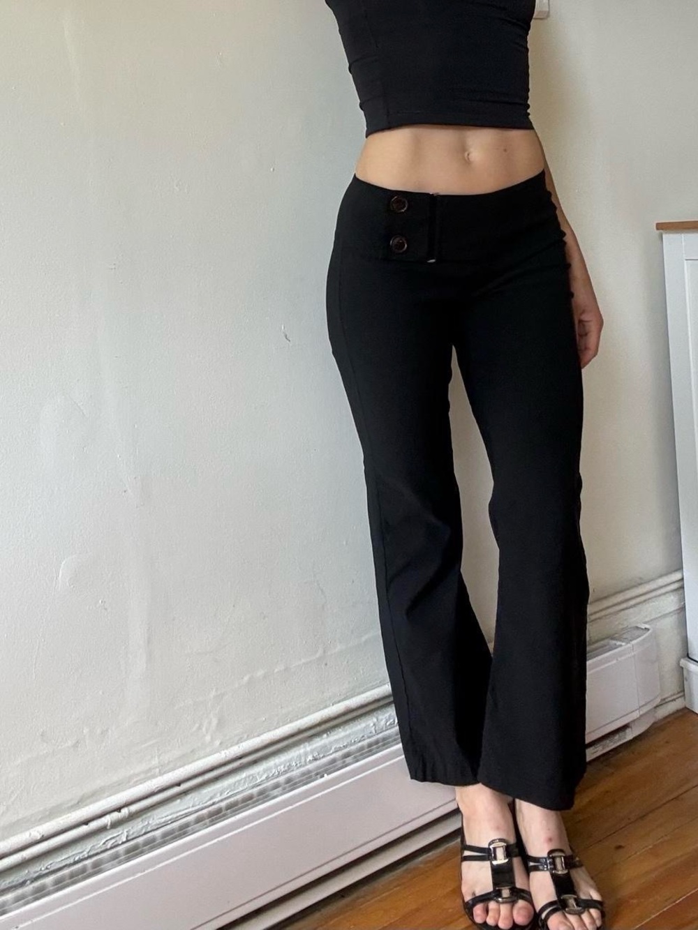 Y2K low rise flared cropped trousers— Razzberry